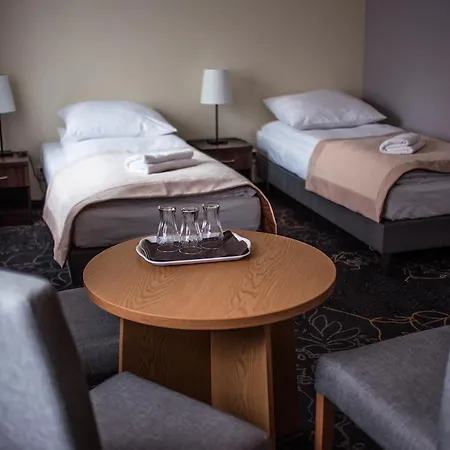 兹贾德芒谷利亚酒店