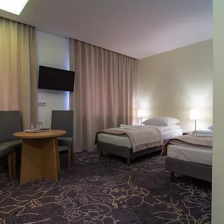 兹贾德芒谷利亚酒店