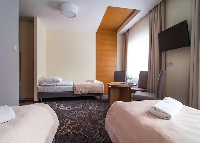 Inn Magnolia-airport Modlin 3*